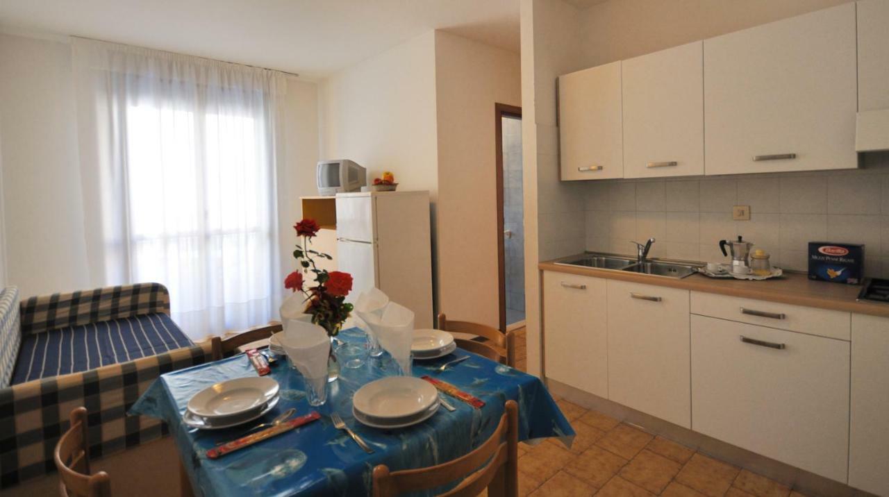 Condominio Pleione Bibione Esterno foto